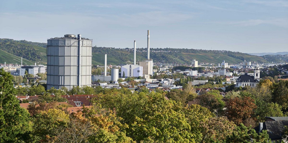 PV-Leuchtturmprojekt: Das Gasometer böte Platz für eine Mega-Solaranlage. Foto: Joachim E. Röttgers