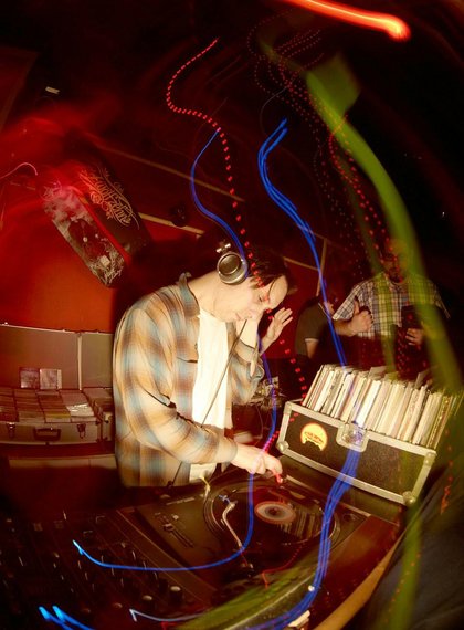 DJ im Zwölfzehn, 2010. Foto: privat