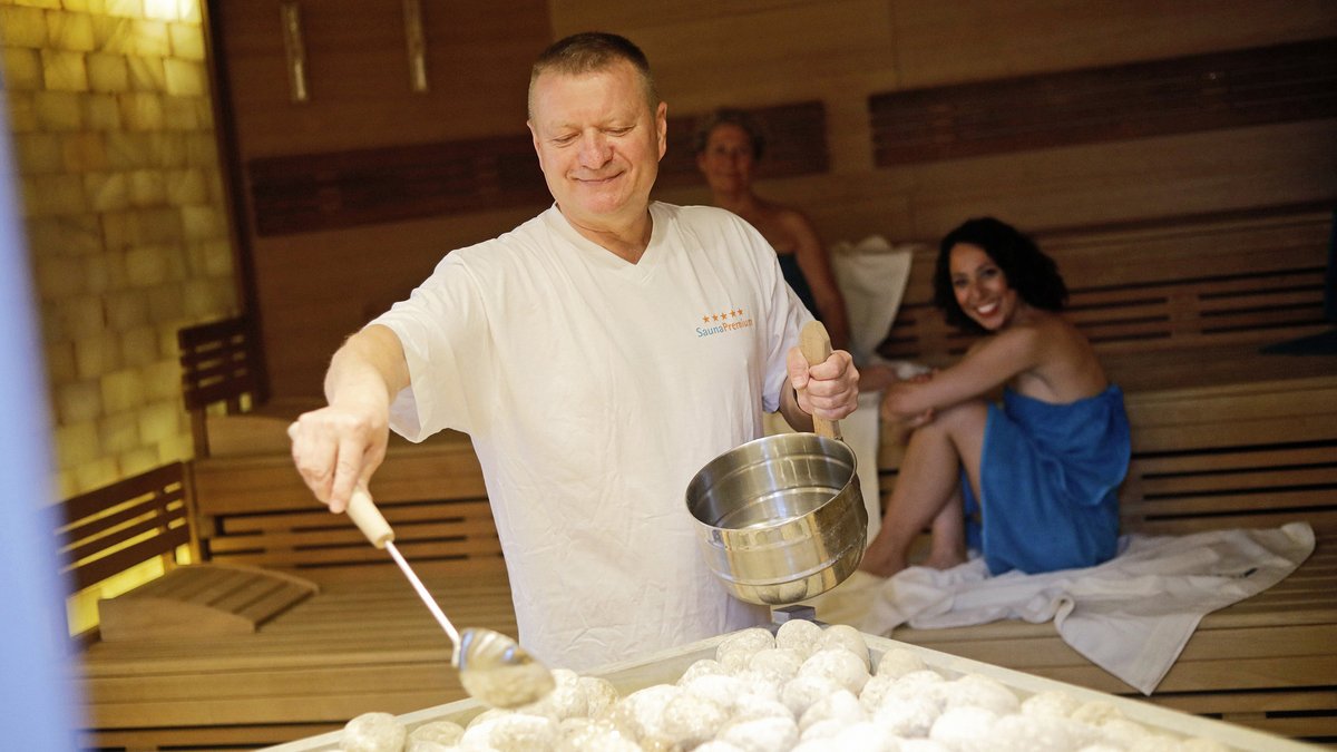 Angebot ausgedünnt: Die Stadt Stuttgart will die Saunen im Solebad Cannstatt schließen. Foto: Stuttgarter Bäder