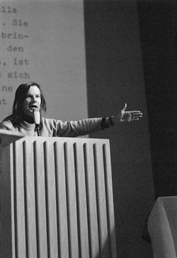Michael Buselmeier 1978 beim Russell-Tribunal in Heidelberg. Foto: privat