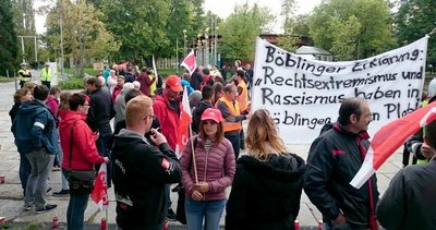 Die Böblinger Mahnwache für Toleranz ist klein, aber fein. 