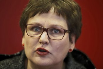 "Massenhaft gering bezahlte Arbeit führt zu Massenarmut in einem so reichen Land: Das kann und darf nicht sein."