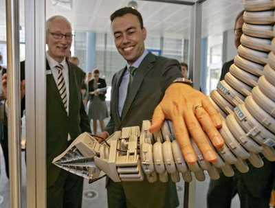 Nils Schmid bei Festo-Chef Peter Post.