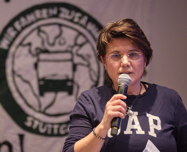 Fisun Yaldizci sagt: "Je mehr wir fahren, desto mehr entlasten wir Stadtverkehr und Umwelt." Foto: Joachim E. Röttgers