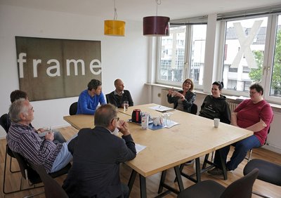 Die Redaktionsgäste Friedrich (links) und Weik am Kopf des Tisches. Foto: Joachim E. Röttgers