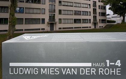 Mies van der Rohe, präsent in der Weißenhof Siedlung auf dem Stuttgarter Killesberg. Fotos: Joachim E. Röttgers
