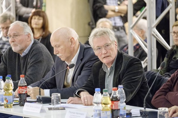 "Aufbruch Stuttgart" ist ausgestiegen. Uwe Stuckenbrock, Wieland Backes und Arno Lederer (von links). 