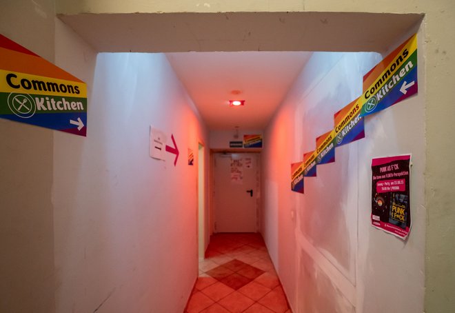 Auch die Foodsharing-Initiative Commons Kitchen ist in der Passage untergekommen.