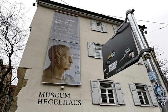 Das Hegel-Haus beamt eine philosophische Wohngemeinschaft ins Heute.