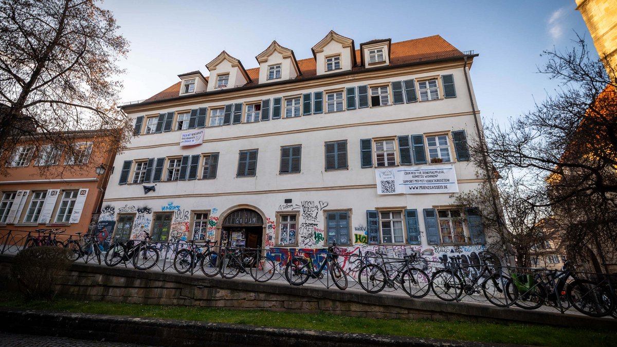 Die Münze 13 stand nutzlos leer – bis eine Besetzung 1977 wieder Leben in das Gebäude brachte. Fotos: Julian Rettig