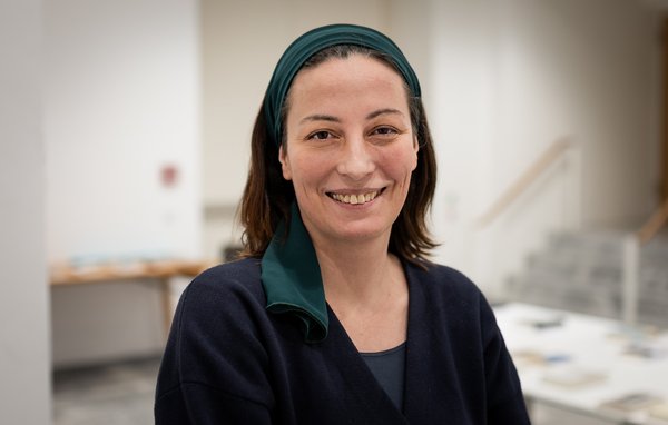 Für die Jüdin Hannah Tzuberi ist Antisemitismus weniger ein Problem, eher steigende Mieten.