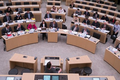 Die Zeugin vorm Ausschuss. Fotos: Joachim E. Röttgers