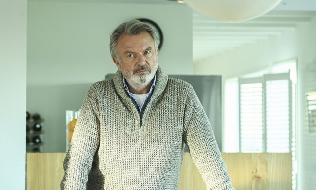 Paul (Sam Neill), der Mann mit dem schönen Pulli und dem stylishen Landhaus. Paul (Sam Neill), der Mann mit dem schönen Pulli und dem stylishen Landhaus.