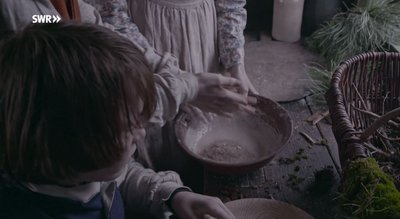 Simple Geschichte um 1817: Bei Moos- und Rindensuppe wird gehungert und jüdische Wucherer nutzen das aus. Screenshots: www.swrfernsehen.de