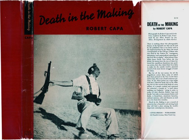 Capas berühmtestes Bild ziert auch das Cover seines Buches "Death in the Making". Ob er selbst oder Taro das Bild gemacht hat, ist unklar.
