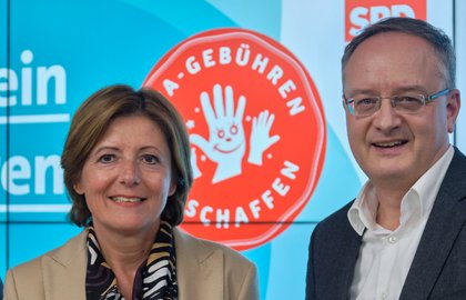 Hat sich Unterstützung aus Rheinland-Pfalz geholt: Andreas Stoch und Malu Dreyer.