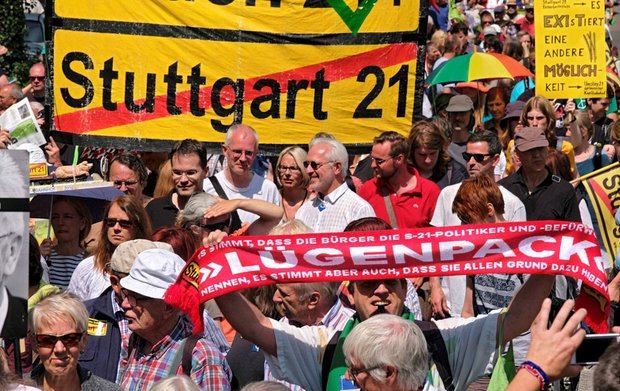 Mutbürger auf einer Anti-S-21-Demo im Juli 2016. Foto: Joachim E. Röttgers