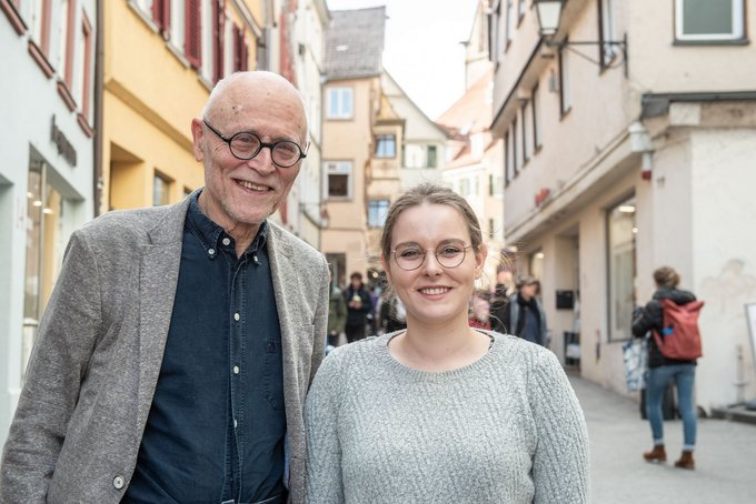Christoph Melchers und Maria Avramenko in der Tübinger Altstadt. 