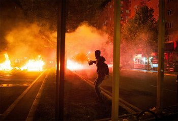 Nächtlicher Protest in Diyarbakir.