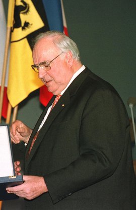 Helmut Kohl (CDU) hatte Ruck-Redner Herzog einst für die Politik entdeckt.