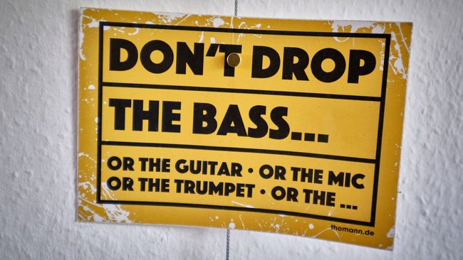 Nie fallen gelassen hat er seinen Traum, Bassist zu werden.