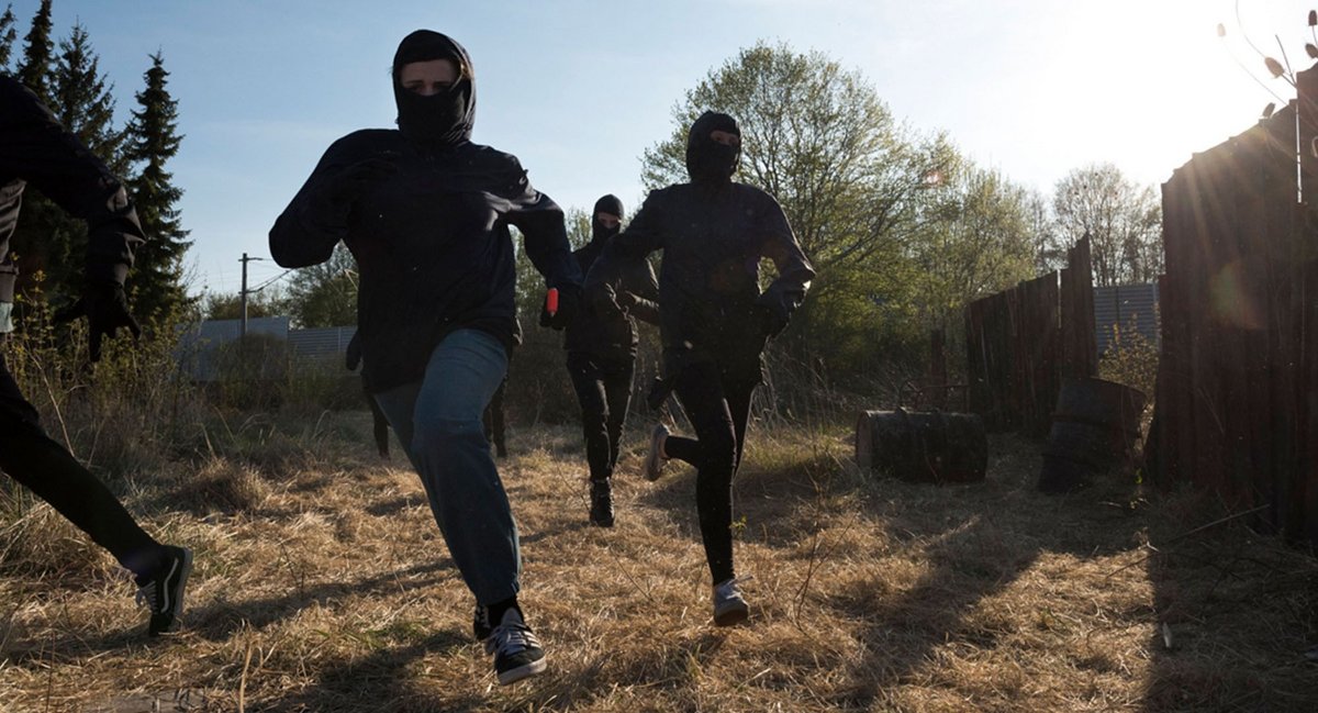 Rauschhafte Aktionen, schnelle Schnitte. Filmstills: Alamode Film Rauschhafte Aktionen, schnelle Schnitte. Filmstills: Alamode Film