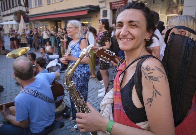 "Wir haben alle einen anderen Background, aber wir können unsere Geschichten mit unseren Liedern mitteilen", sagt die Georgierin Maia.