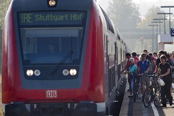 Bahnfahren zwischen Bodensee und Stuttgart: beliebt bei Ausflüglern. Foto: Joachim E. Röttgers