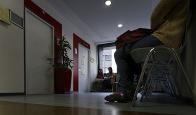 Bisher nur wenig einladend: Amt für öffentliche Ordnung der Stadt Stuttgart, Abteilung Auslaenderrecht. Foto: Joachim E. Röttgers