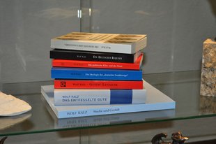 Die Bücher sind inzwischen entfernt. Foto: Waltraud Wolf.