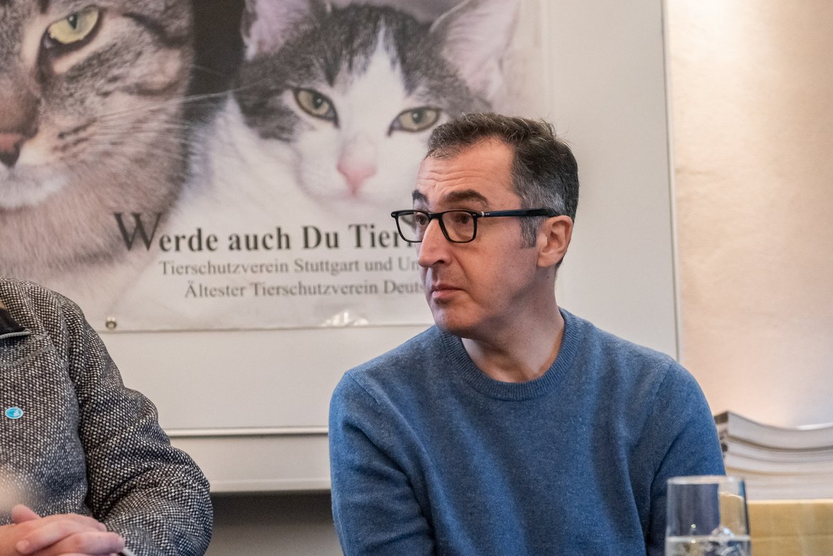 Erstmal zuhören.  Erstmal zuhören.