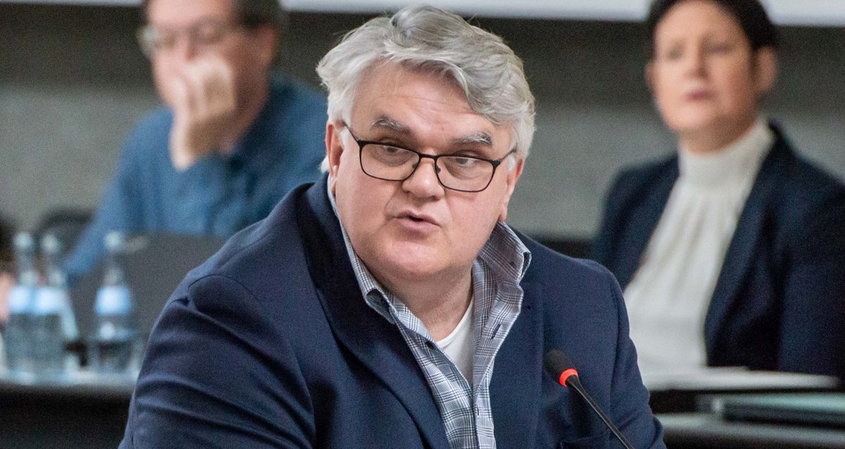Franz Feyder als Zeuge im Untersuchungsausschuss zur Beförderungspraxis bei der Polizei. Foto: Jens Volle