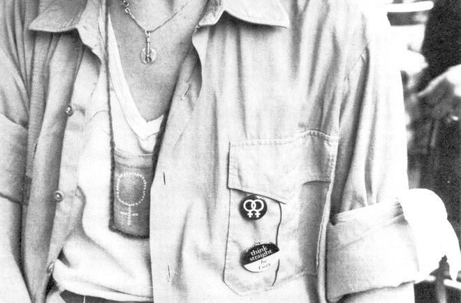 Offen getragene Statements Ende der 1970er-Jahre. Quelle: Zeitschrift "Lesbenfront", Zürich, Heft 7/1979