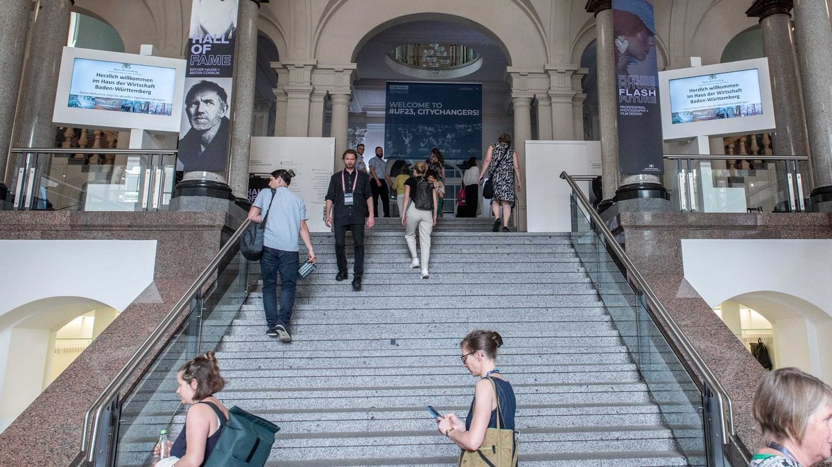 Aufstieg zum Olymp der Citychanger – im Haus der Wirtschaft. Aufstieg zum Olymp der Citychanger – im Haus der Wirtschaft.