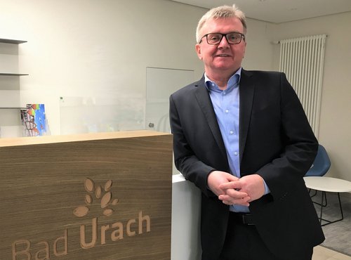 Freut sich auf das "Lenkmal": Bad Urachs Bürgermeister Elmar Rebmann. Foto: Stadt Bad Urach