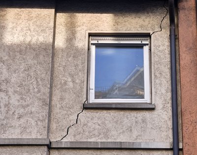Risse in der Kernerstraße, Stuttgart. Risse in der Kernerstraße, Stuttgart.