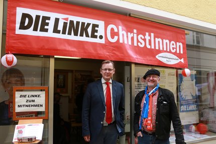 In der Konversionfrage getrennt: der Linke Bodo Ramelow (links) und die christlichen Kirchen. Foto: JouWatch/Flickr, CC BY-SA 2.0