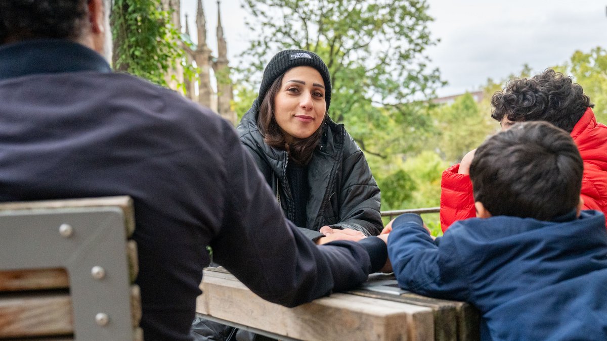 Reem Chahrour mit ihrem Mann und ihren beiden in Deutschland geborenen Kindern. Fotos: Jens Volle