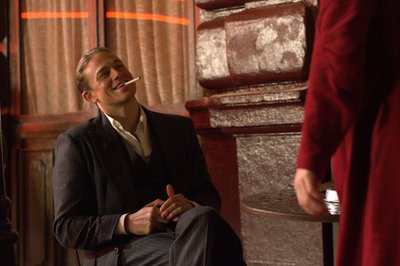 Papillons Unterwelt-Glamourleben findet ein jähes Ende.