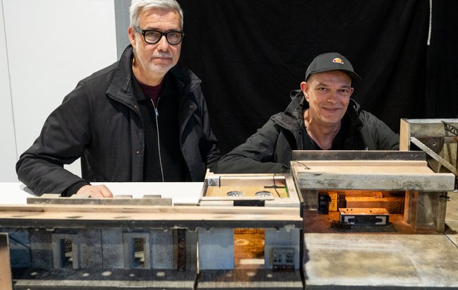 Das Künstlerduo M+M mit ihrem "Club Bunker". Das Künstlerduo M+M mit ihrem "Club Bunker".