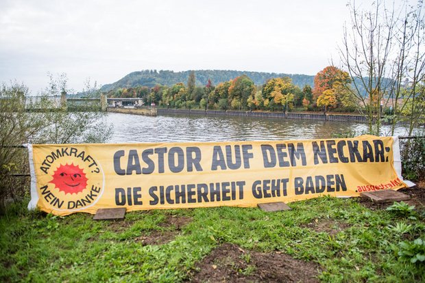 Bei Castortransport per Schiff drohen besondere Gefahren.