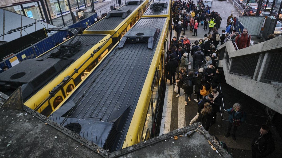 ... oder der Bus- und U-Bahn-Halt Wilhelmsplatz in Bad Cannstatt (Foto: Joachim E. Röttgers).