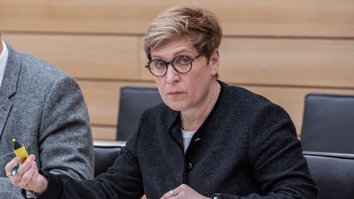 Die Ministerin sei selbstverliebt und herablassend, schroff und schnippisch, heißt es aus ihrem Umfeld. Foto: Jens Volle