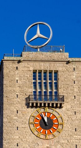 Stuttgarter Bahnhofsturm: In Baden-Württemberg stehen sich Politik und Autoindustrie traditionell nahe.