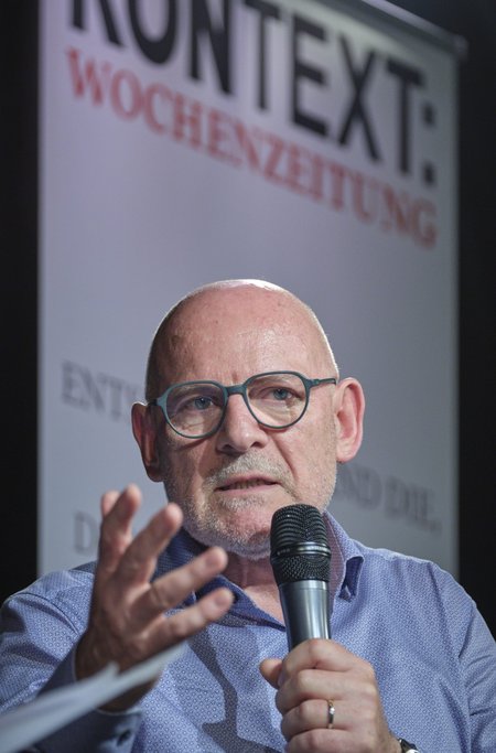 Minister und Friedensaktivist Winfried Hermann, Grüne.