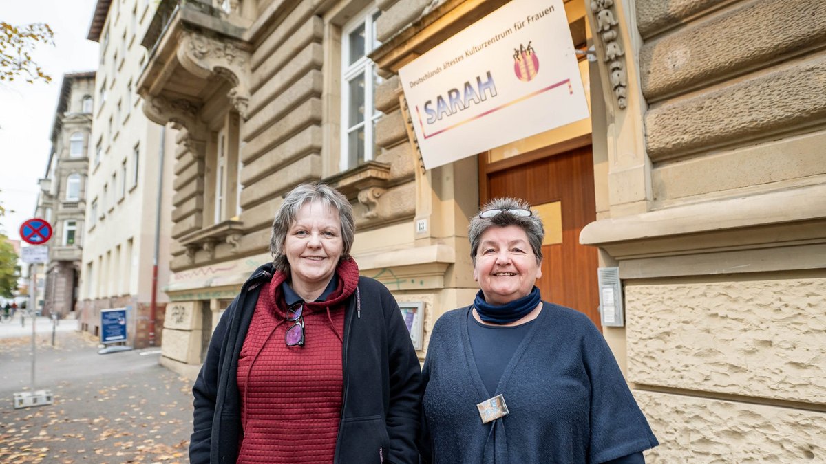 Die heutigen Vorstandsfrauen Patricia Wolf (links) und Ingrid Keilbach (rechts).