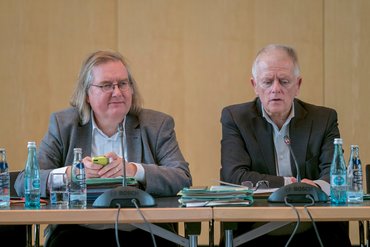 Bürgermeister Peter Pätzold (links) will heute, ebenso wie OB Kuhn, oben bauen. Foto: Joachim E. Röttgers