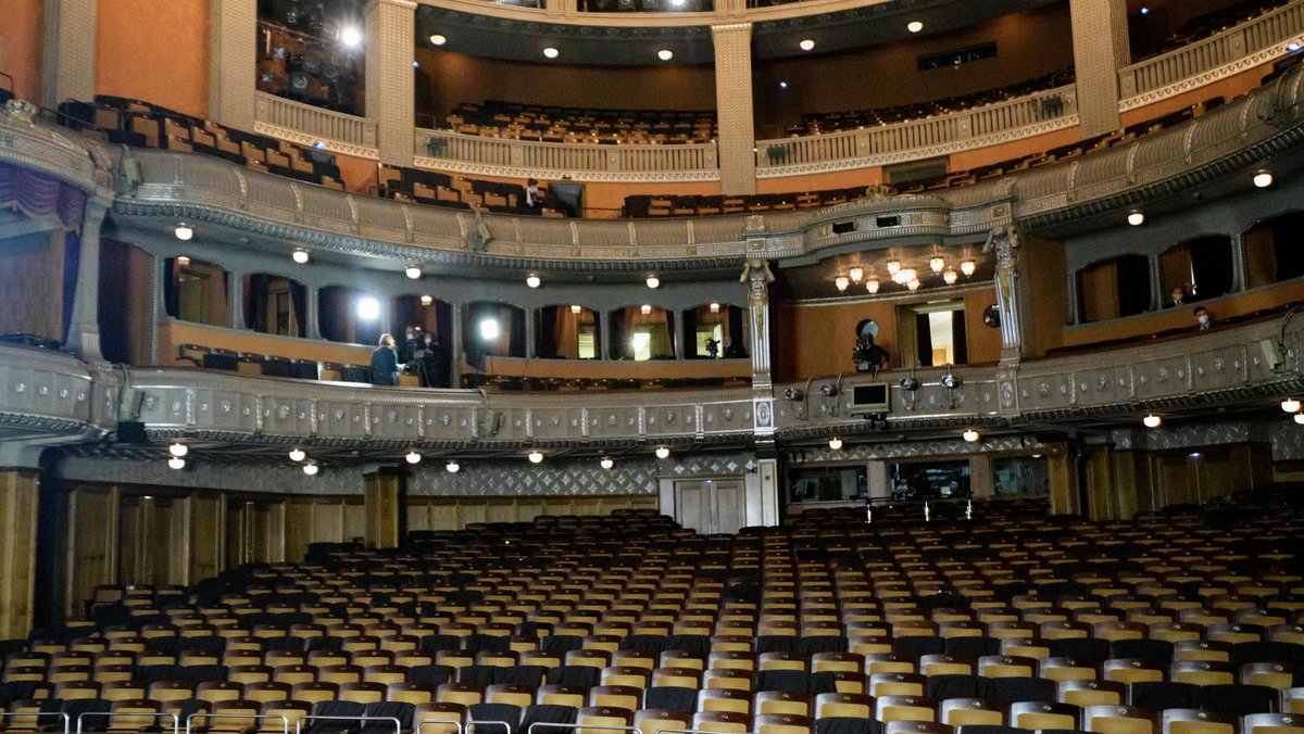 Die opulente Stuttgarter Oper. Foto: Joachim E. Röttgers
