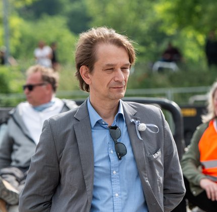 "Querdenken"-Ikone Bodo Schiffmann nennt den Angriffskrieg einen "Befreiungsschlag".