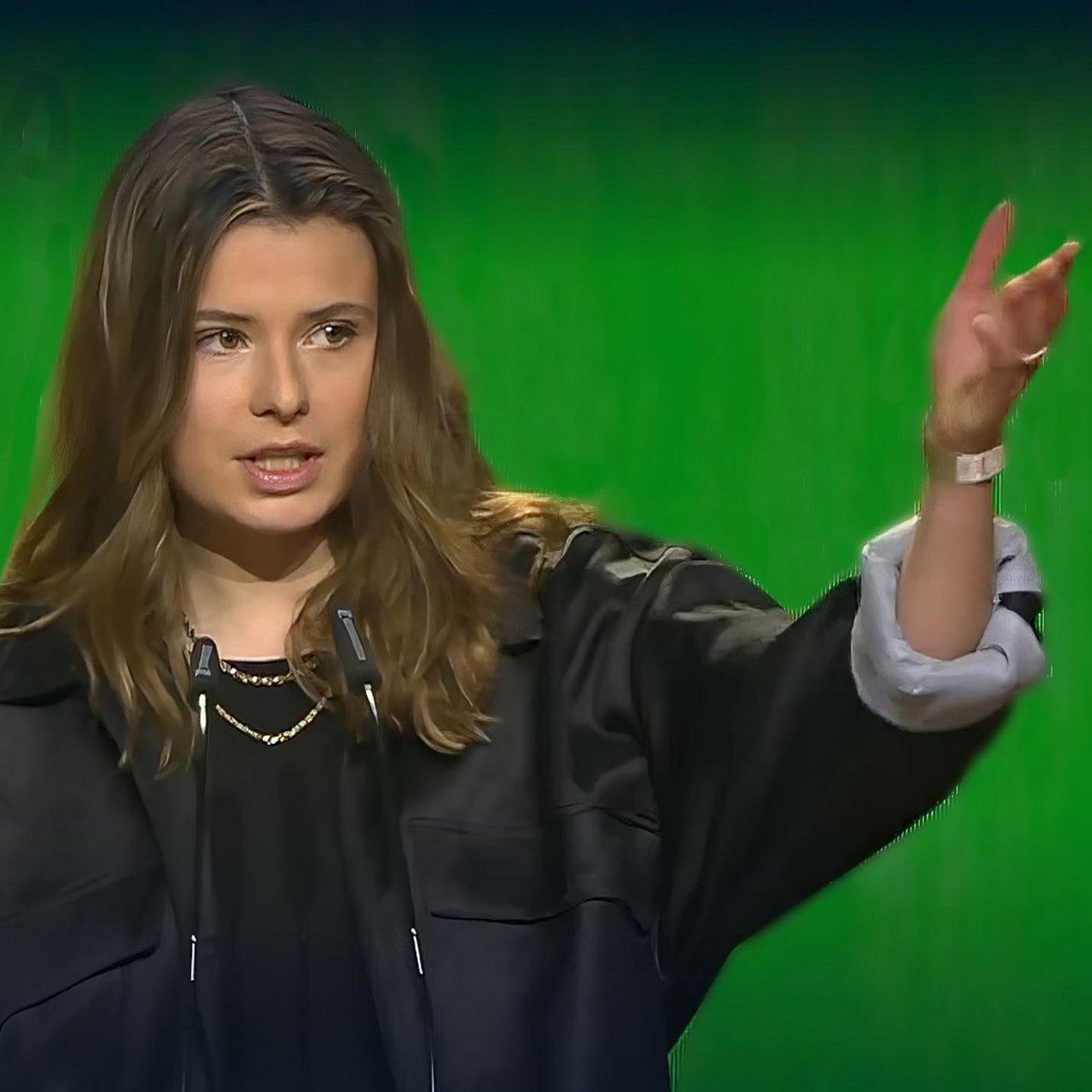 Luisa Neubauer spricht am 16. November 2024 auf dem Grünen-Parteitag. Filmstill: www.tagesschau.de